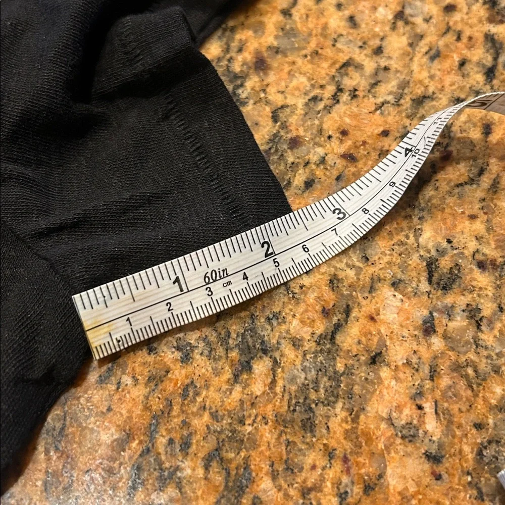 2 NWT Tall Gap Linen Crop Tees - Picture 11 of 11